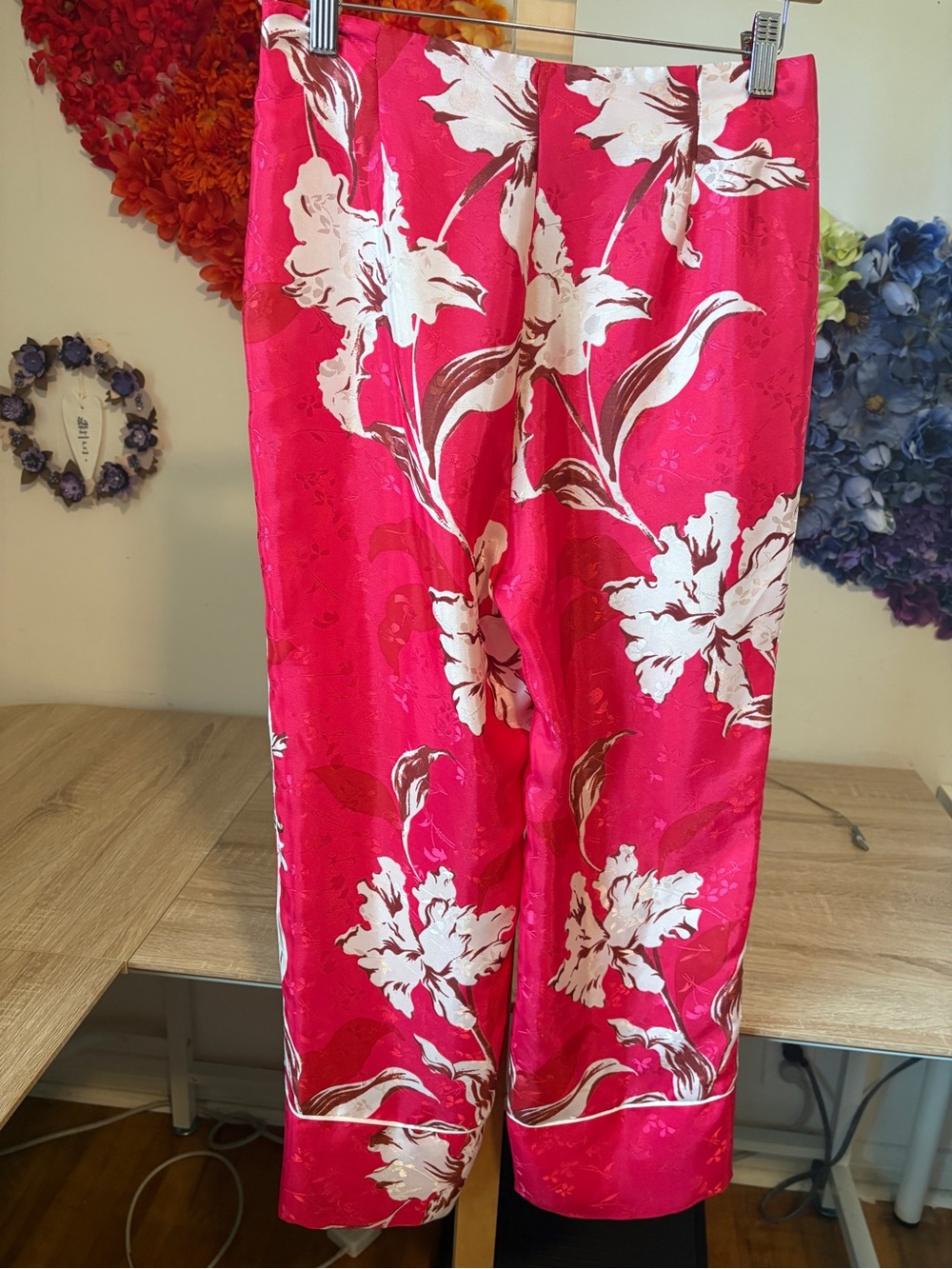 ZARA WOMAN's FLORAL PRINTED CROPPED TROUSERS PANT PINK
WHITE - Picture 7 of 11